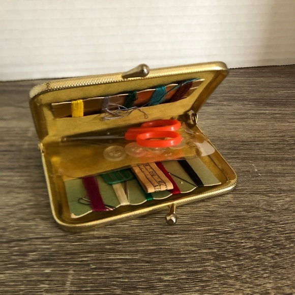 Vtg Gold Embossed Travel Sewing Kit - Picture 3 of 9